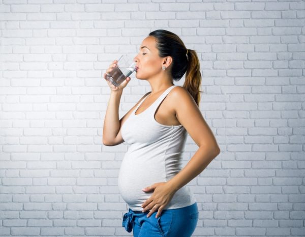drinking water pregnant women