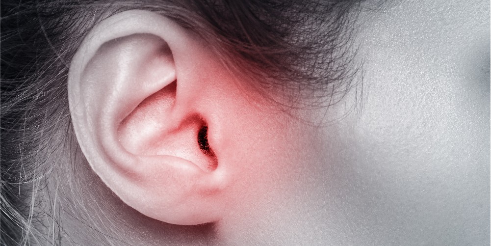 woman's ear showing ear pain