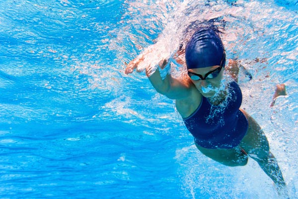 woman swimming 