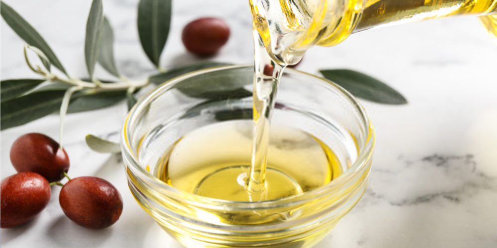 Jojoba oil for hair