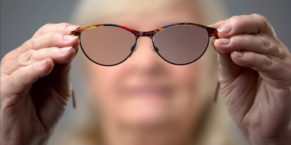 What Causes Blurry Vision? Pristyn Care