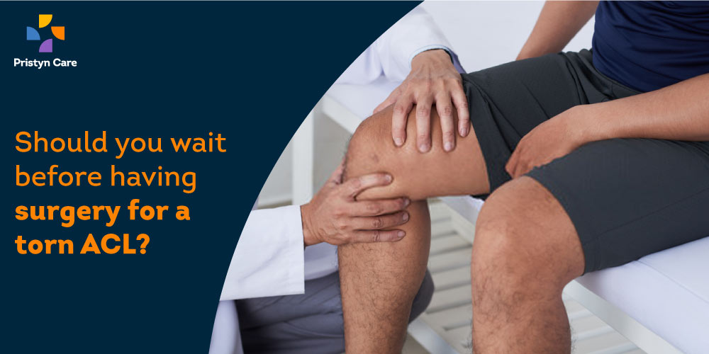 doctor diagnosing man with torn ACL