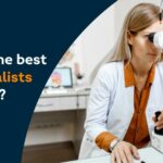 Eye Specialist in Kanpur seeing her patient's eyes